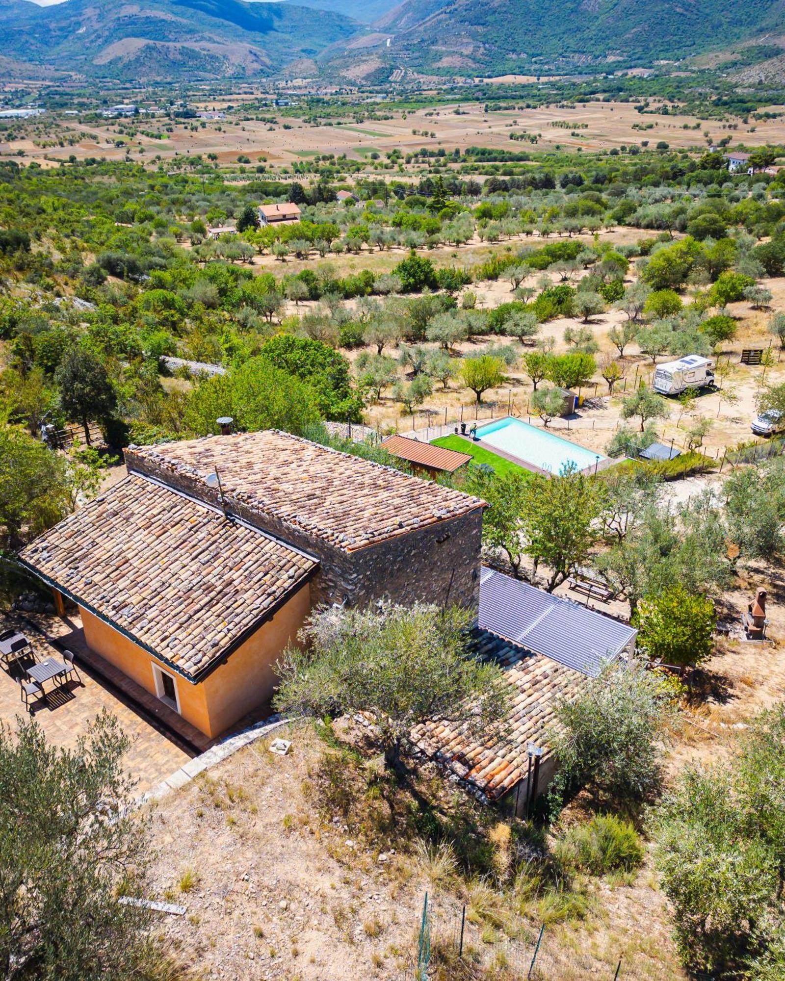 Al Casolare Hotel Ofena Exterior foto