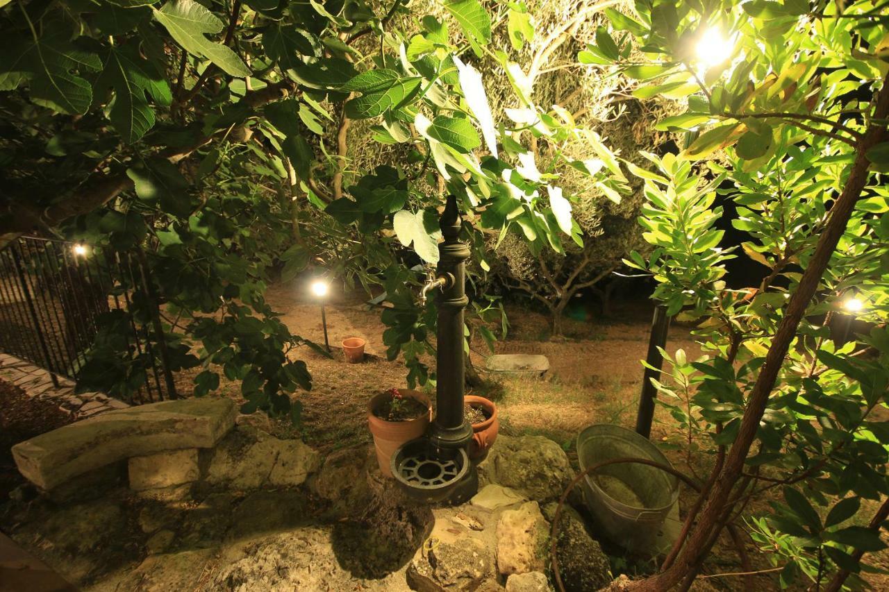 Al Casolare Hotel Ofena Exterior foto
